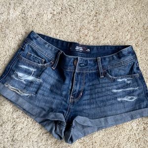 Hollister Jean short